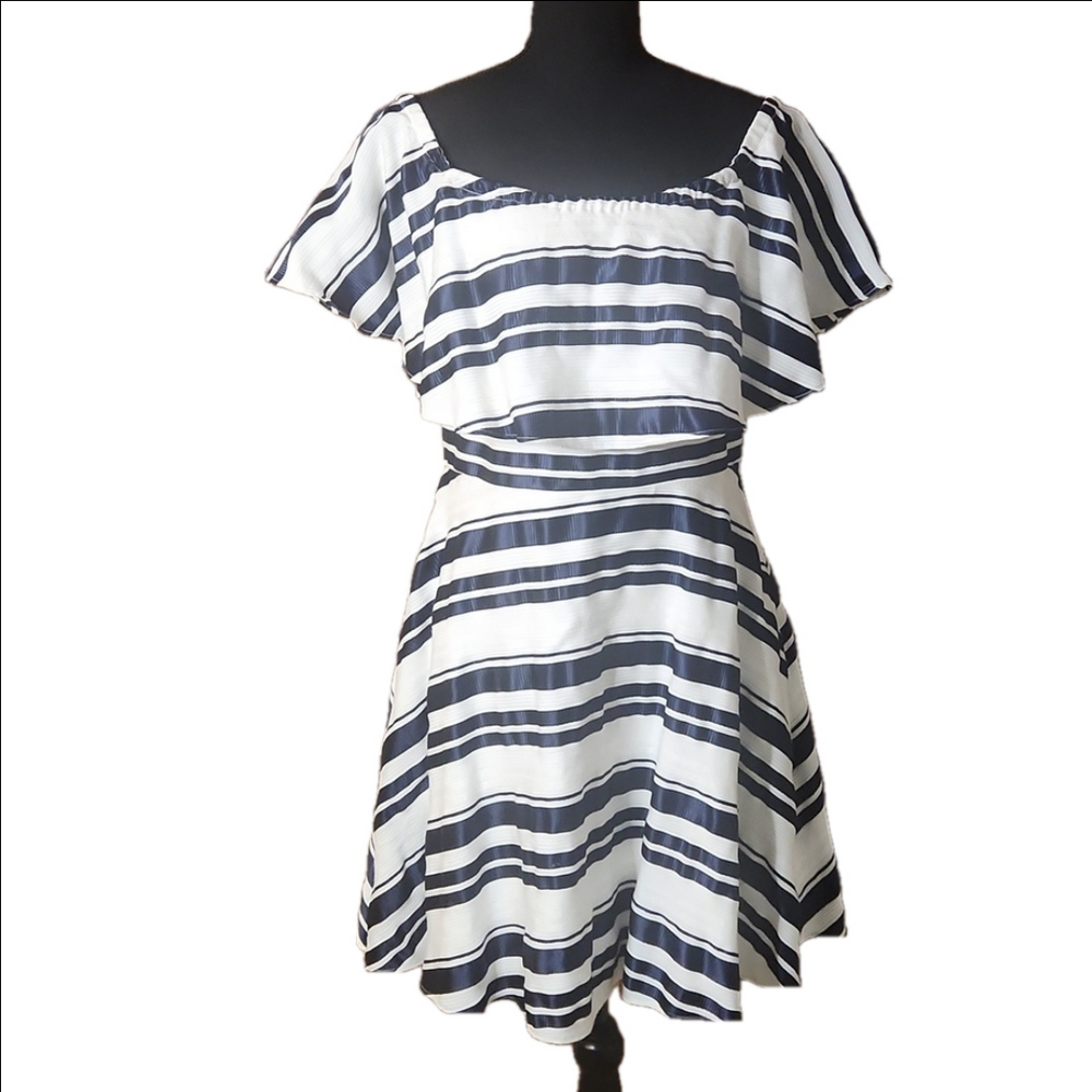 Belle Badgley Mischka off the shoulder dress size 12
